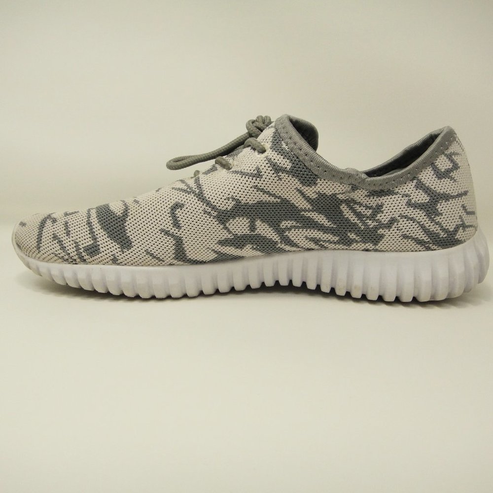 Dirty Laundry Womens Gray Camo Slip On Lace Adjust Comfort Sneakers Shoes sz 8 - Picture 3 of 12